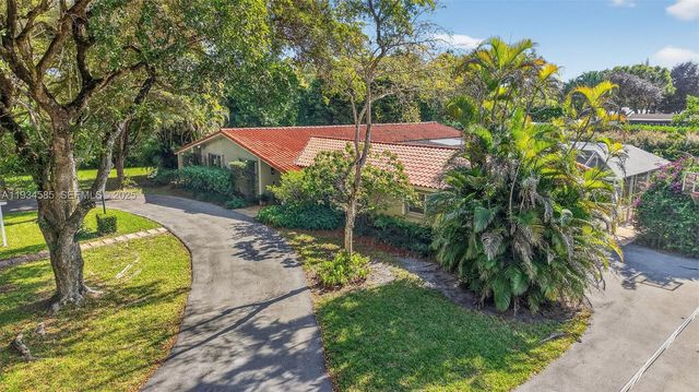 7300 SW 116th Ter, Pinecrest, FL 33156