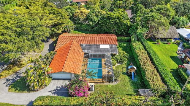 7300 SW 116th Ter, Pinecrest, FL 33156