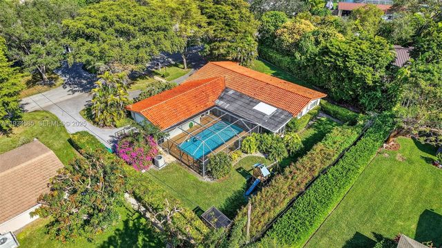 7300 SW 116th Ter, Pinecrest, FL 33156