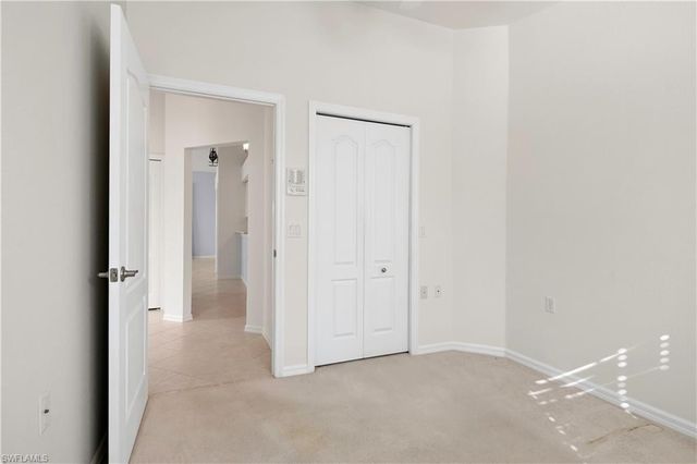 314 Newport DR 1605, Naples, FL 34114