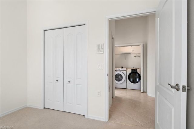 314 Newport DR 1605, Naples, FL 34114