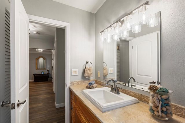 1832 69TH AVENUE S, St Petersburg, FL 33712