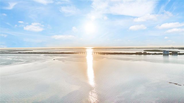 1832 69TH AVENUE S, St Petersburg, FL 33712