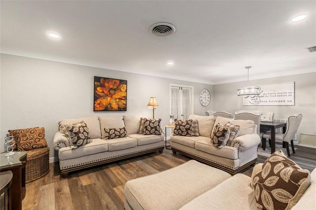 1832 69TH AVENUE S, St Petersburg, FL 33712