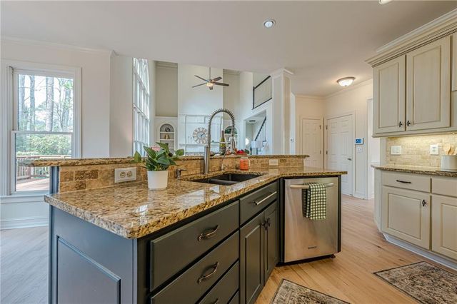 6270 Deerwoods Trail, Alpharetta, GA 30005