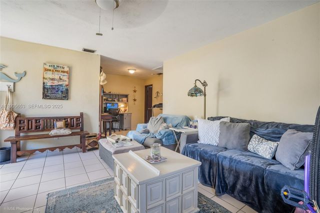 1734 N 16th Court, Hollywood, FL 33020