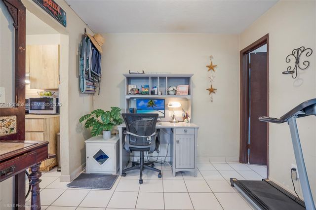1734 N 16th Court, Hollywood, FL 33020