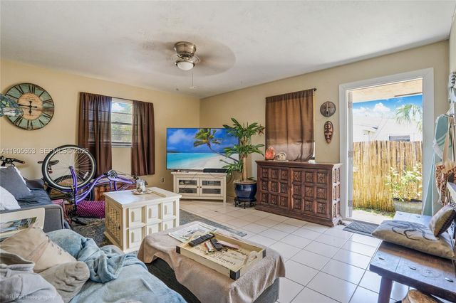 1734 N 16th Court, Hollywood, FL 33020