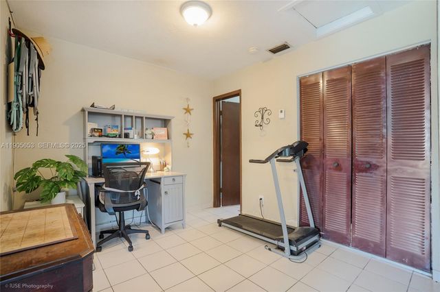 1734 N 16th Court, Hollywood, FL 33020