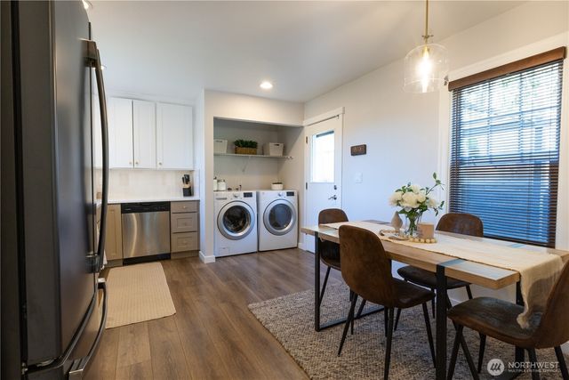 10521 Lake View Drive, Lake Stevens, WA 98258