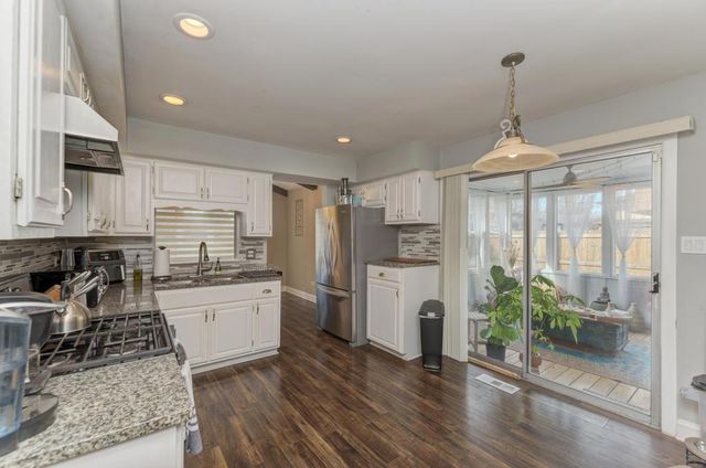 18724 Loomis Avenue, Homewood, IL 60430