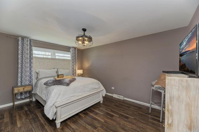 18724 Loomis Avenue, Homewood, IL 60430