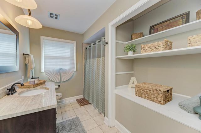 18724 Loomis Avenue, Homewood, IL 60430