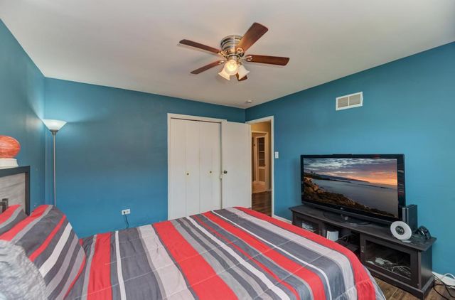 18724 Loomis Avenue, Homewood, IL 60430