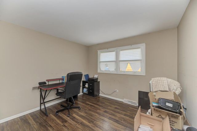 18724 Loomis Avenue, Homewood, IL 60430