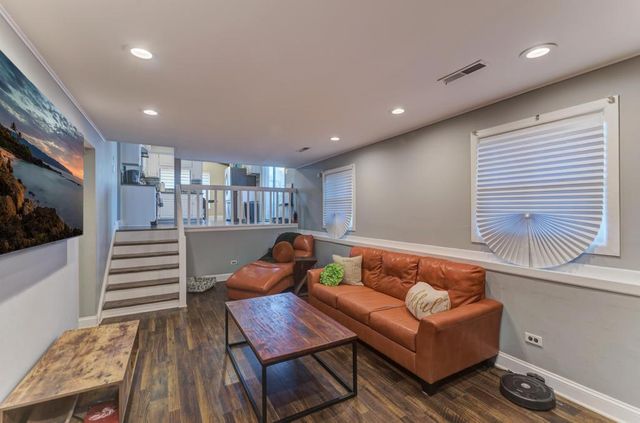 18724 Loomis Avenue, Homewood, IL 60430