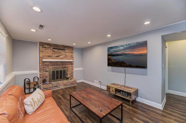 18724 Loomis Avenue, Homewood, IL 60430