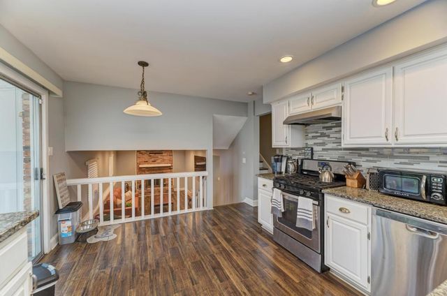 18724 Loomis Avenue, Homewood, IL 60430