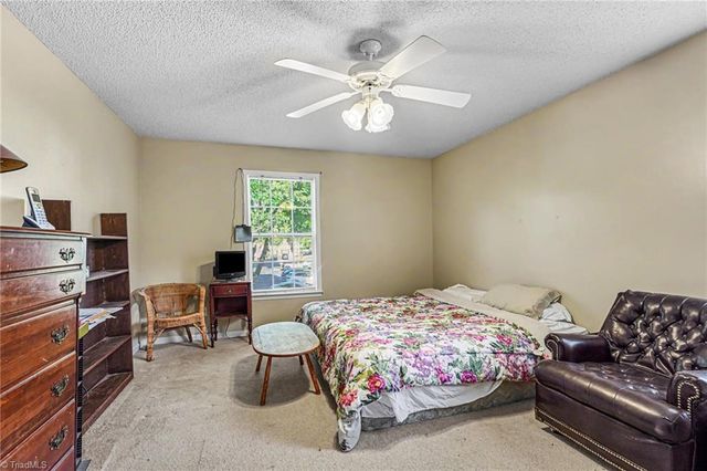 524 Scholastic Court, Winston-salem, NC 27106