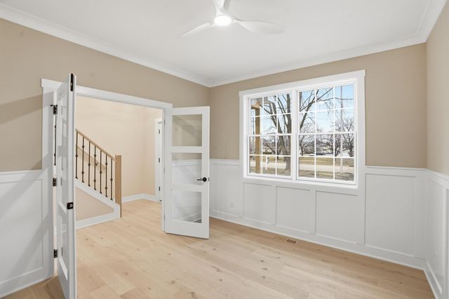 9141 Columbia Avenue, Munster, IN 46321