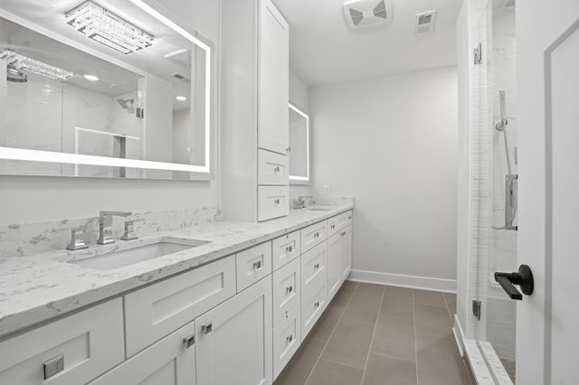 9141 Columbia Avenue, Munster, IN 46321