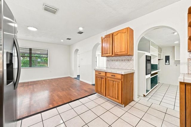 7810 CHAPEL AVENUE, Port Richey, FL 34668