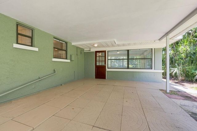 7810 CHAPEL AVENUE, Port Richey, FL 34668