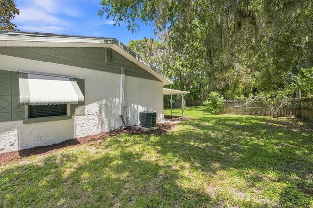 7810 CHAPEL AVENUE, Port Richey, FL 34668