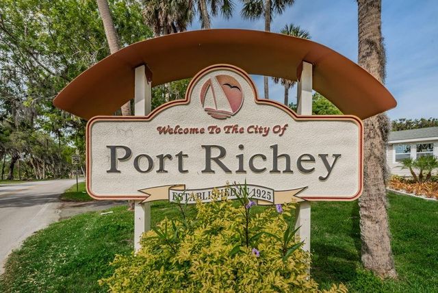 7810 CHAPEL AVENUE, Port Richey, FL 34668