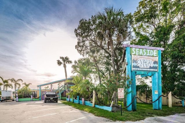 7810 CHAPEL AVENUE, Port Richey, FL 34668