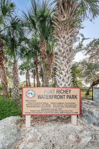 7810 CHAPEL AVENUE, Port Richey, FL 34668