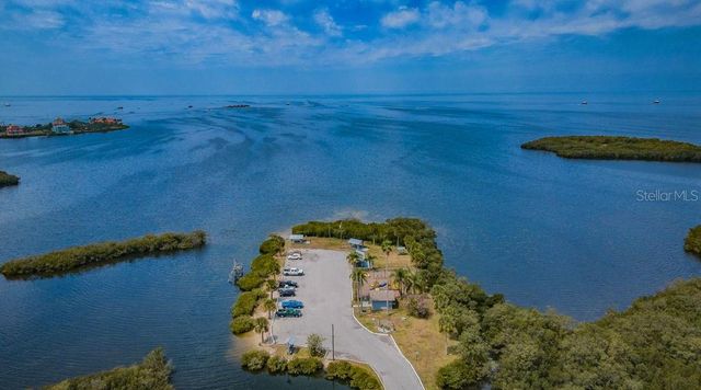 7810 CHAPEL AVENUE, Port Richey, FL 34668