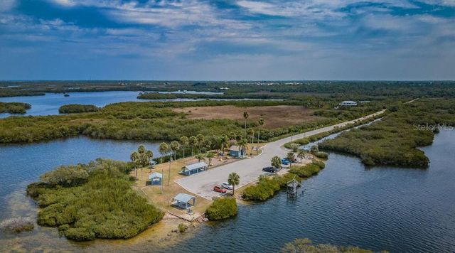 7810 CHAPEL AVENUE, Port Richey, FL 34668