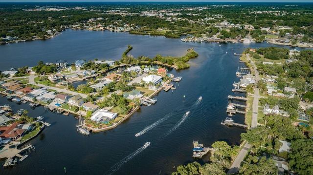 7810 CHAPEL AVENUE, Port Richey, FL 34668