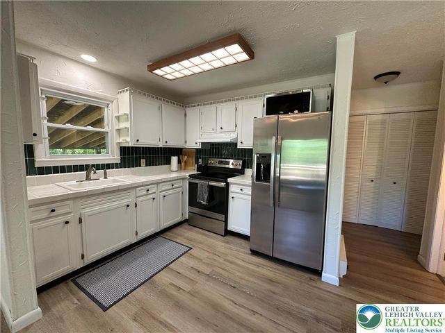 1065 Clover Road, Tunkhannock Twp, PA 18334