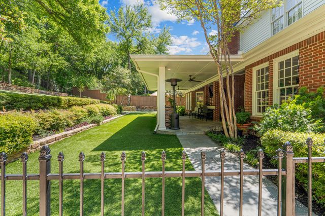 3713 Black Canyon Road, Fort Worth, TX 76109