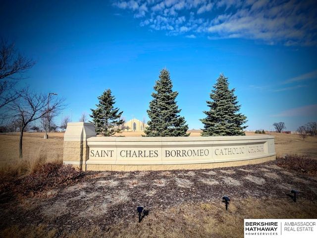 7906 S 193 Street, Gretna, NE 68028