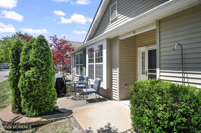 34 Winkle Court A, Manchester, NJ 08759