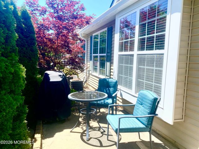 34 Winkle Court A, Manchester, NJ 08759