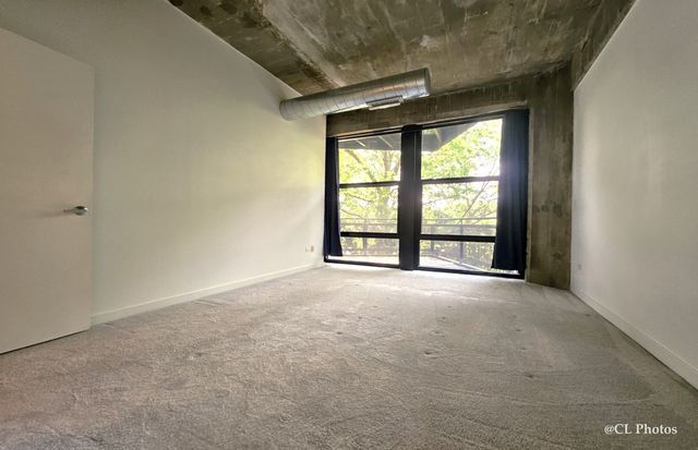 1111 W 15th Street 218, Chicago, IL 60608