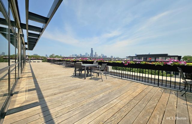 1111 W 15th Street 218, Chicago, IL 60608