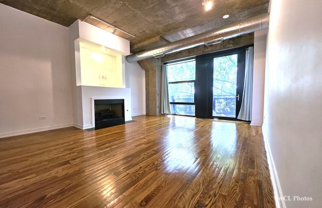 1111 W 15th Street 218, Chicago, IL 60608