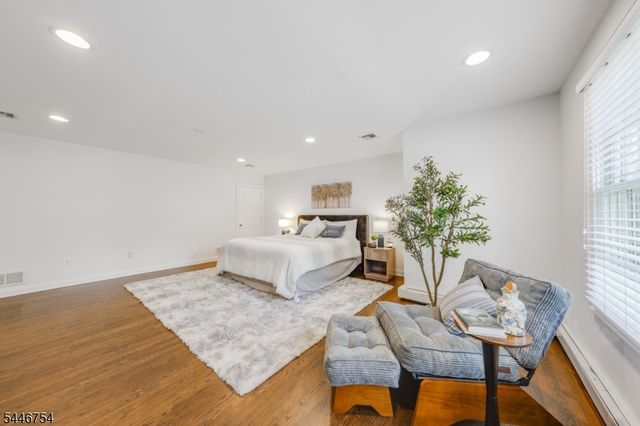 53 Maple Ave, Berkeley Heights Twp., NJ 07922