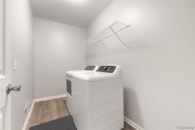 10121 Linden Road, Tyrone Township, MI 48430