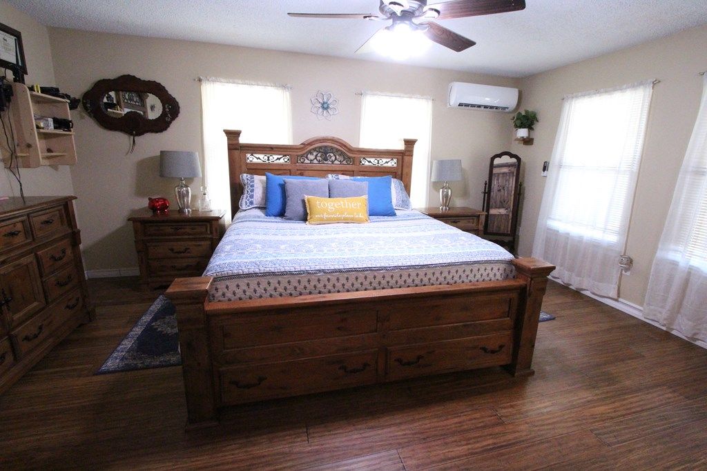 Image 24 of property listing at 1451 E 28th St, San Angelo, TX 76903
