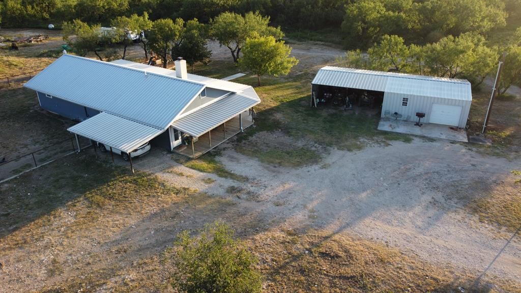 Image 34 of property listing at 1451 E 28th St, San Angelo, TX 76903