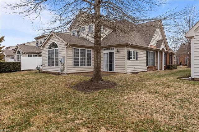 1436 Scoonie Pointe DR, Chesapeake, VA 23322