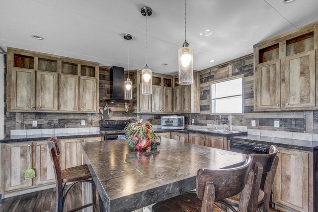 108 Gran Cielo, Elgin, TX 78621