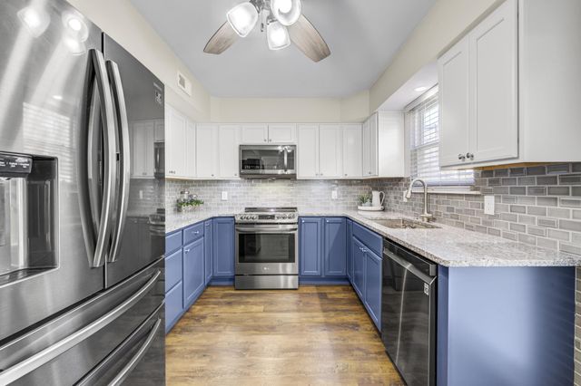 40 WINDINGBROOK DR, Atco, NJ 08004