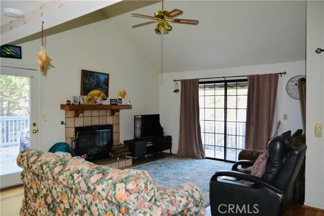 40748 Foxboro Court, Bass Lake, CA 93604